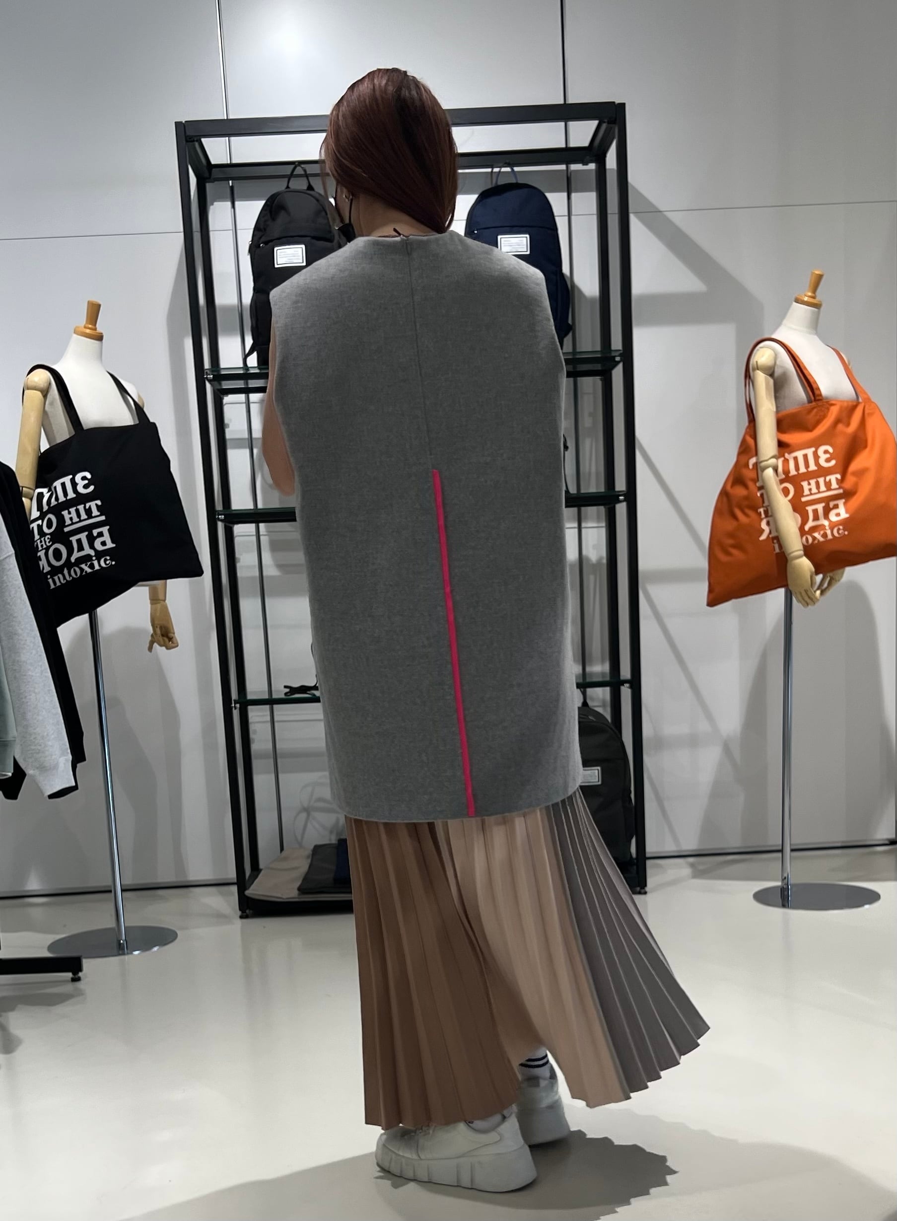 THOMAS MAGPIE】melton op (2224451) | LARACROFT